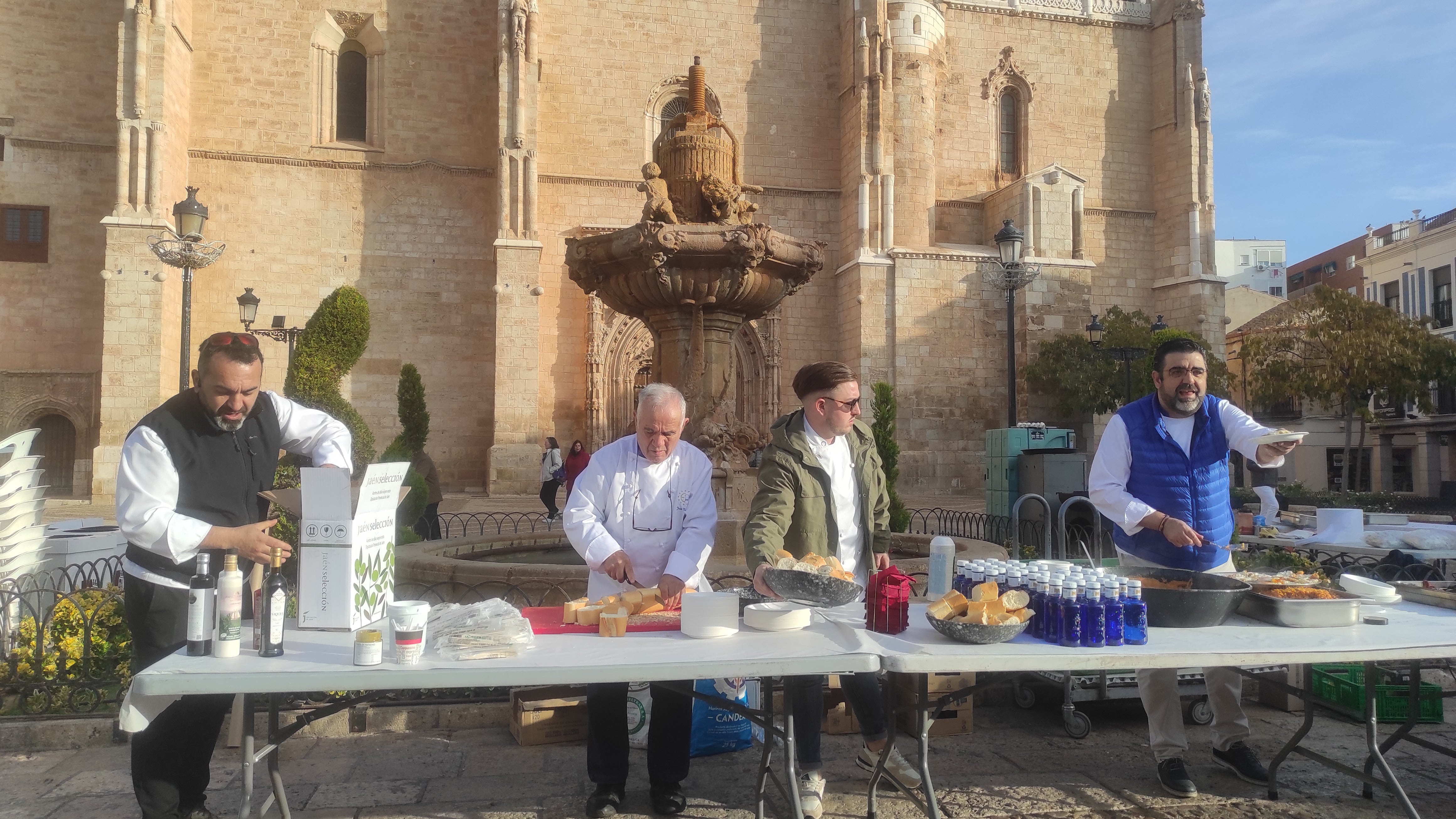Euro-Toques reúne en Valdepeñas alrededor de un centenar de cocineros Euro-Toques reúne en Valdepeñas alrededor de un centenar de cocineros