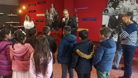 Talleres `para escolares en "su Museo" para conmemorar el Día de la infancia escolares Talleres `para escolares en "su Museo" para conmemorar el Día de la infancia escolares