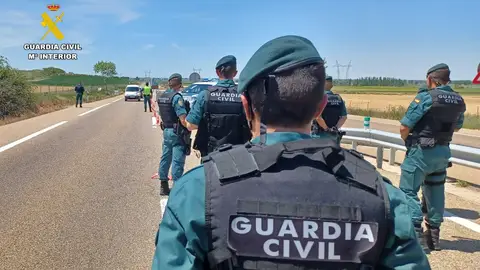 Detenidas dos personas en Villamuriel de Cerrato por la sustracción de un vehículo .
