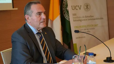 Fotografía de archivo del teniente general Francisco José Gan Pampols, en una conferencia en la UCV. Fotografía de archivo del teniente general Francisco José Gan Pampols, en una conferencia en la UCV.