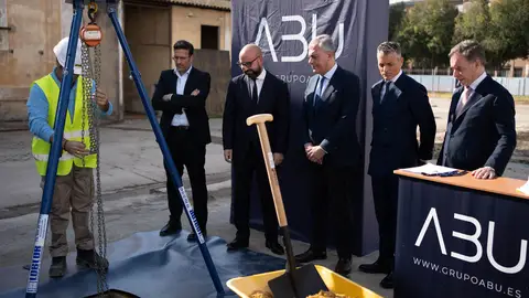 Grupo ABU pone la primera piedra de su buque insignia en Sevilla: Residencial en Artillería Grupo ABU pone la primera piedra de su buque insignia en Sevilla: Residencial en Artillería