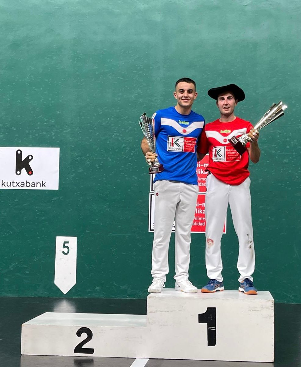 Joanes Bakaikoa: "Antes le daba más vueltas a jugar en Primera, ahora me centro en darlo todo en la cancha" Joanes Bakaikoa: "Antes le daba más vueltas a jugar en Primera, ahora me centro en darlo todo en la cancha"
