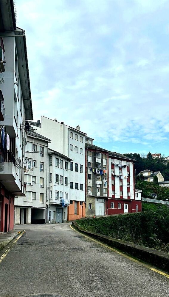 El Principado financia con 47.000 € la conexión del saneamiento del Barrio de las Arroxinas, de Luarca.