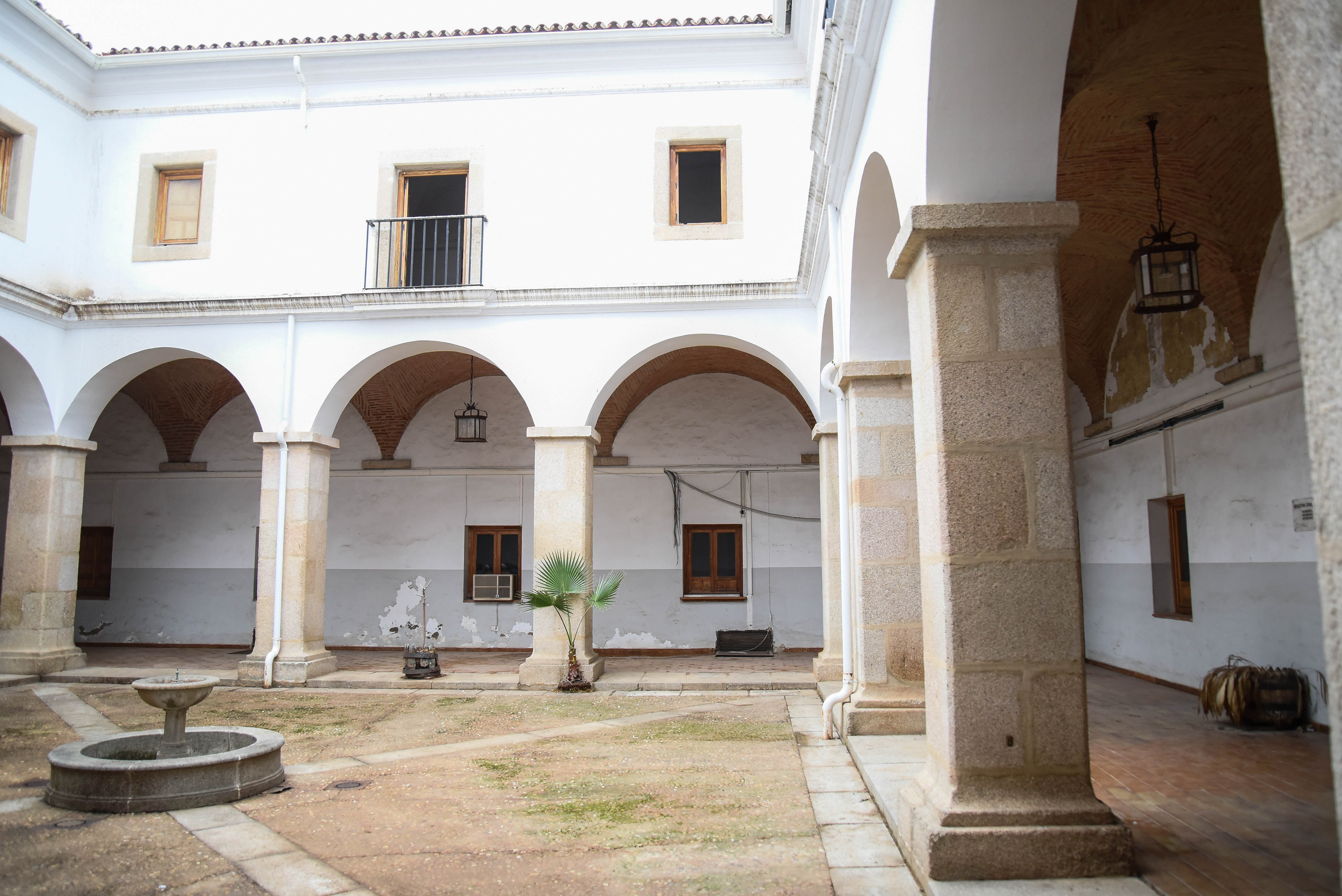 Diputación de Badajoz rehabilitará el antiguo Palacio de Justicia de Mérida para darle uso "cultural y administrativo" Diputación de Badajoz rehabilitará el antiguo Palacio de Justicia de Mérida para darle uso "cultural y administrativo"