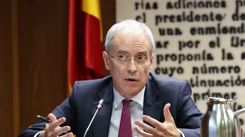 El Secretario de Estado de Hacienda y ex Director General de la Agencia Estatal de Administración Tributaria (AEAT), Jesús Gascón Catalán, comparece en la Comisión de Investigación por el ‘caso Koldo’, en el Senado El Secretario de Estado de Hacienda y ex Director General de la Agencia Estatal de Administración Tributaria (AEAT), Jesús Gascón Catalán, comparece en la Comisión de Investigación por el ‘caso Koldo’, en el Senado