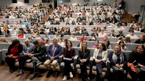 Participantes en el acto del D&iacute;a de los Derechos de la Infancia en Palexco