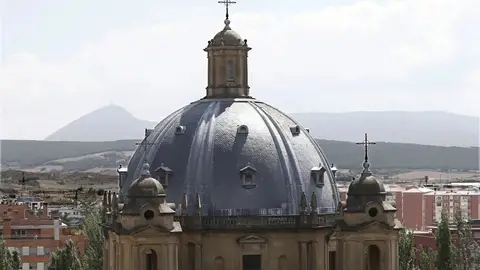 Bildu, PSN y Geroa Bai acuerdan convertir el Monumento a los Caídos en un centro de memoria Bildu, PSN y Geroa Bai acuerdan convertir el Monumento a los Caídos en un centro de memoria