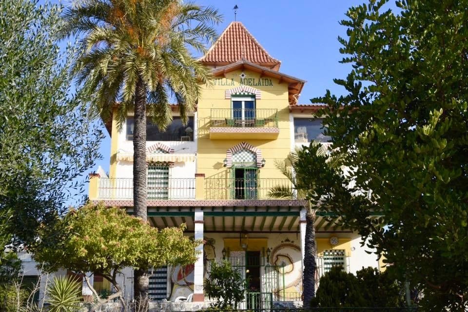Santa Pola restaura uno de sus edificios más emblemáticos: Villa Adelaida Santa Pola restaura uno de sus edificios más emblemáticos: Villa Adelaida