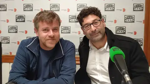 Ramón Ruiz y juan Miguel Calderón, respectivamente jefe de Estudios Adjunto y director del I.E.S. Bernardo Balbuena Ramón Ruiz y juan Miguel Calderón, respectivamente jefe de Estudios Adjunto y director del I.E.S. Bernardo Balbuena