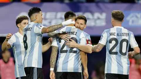 Argentina es más líder tras derrotar a Perú Argentina es más líder tras derrotar a Perú