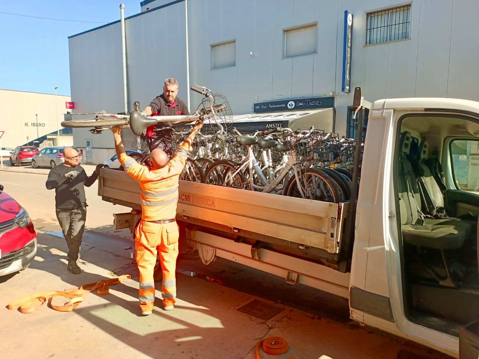 Castellón dona bicicletas para los afectados de la DANA de Valencia Castellón dona bicicletas para los afectados de la DANA de Valencia