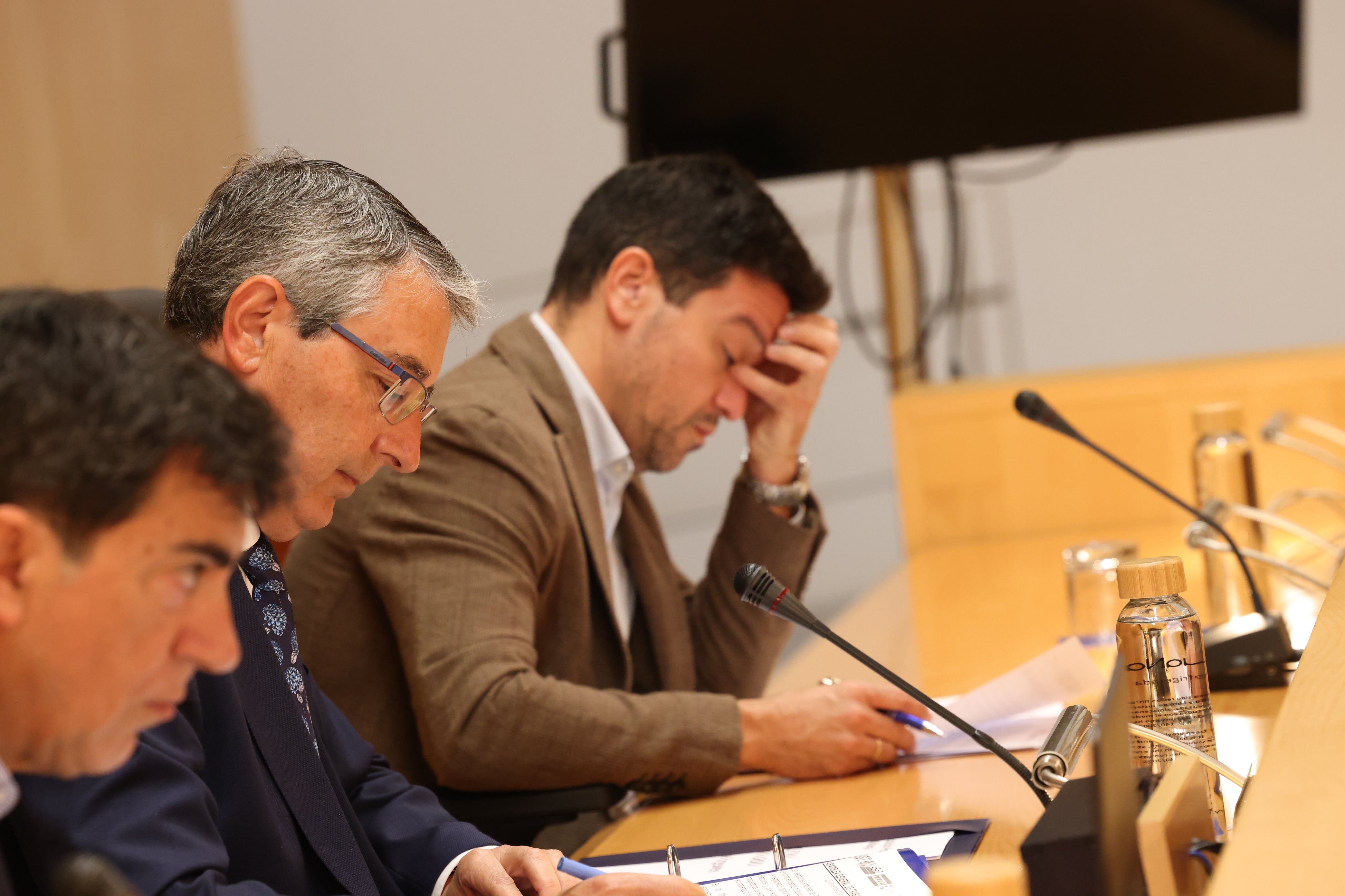 La Diputación aprueba destinar un millón de euros para las primeras ayudas por las danas y 20 millones para el plan de equipamientos municipales La Diputación aprueba destinar un millón de euros para las primeras ayudas por las danas y 20 millones para el plan de equipamientos municipales