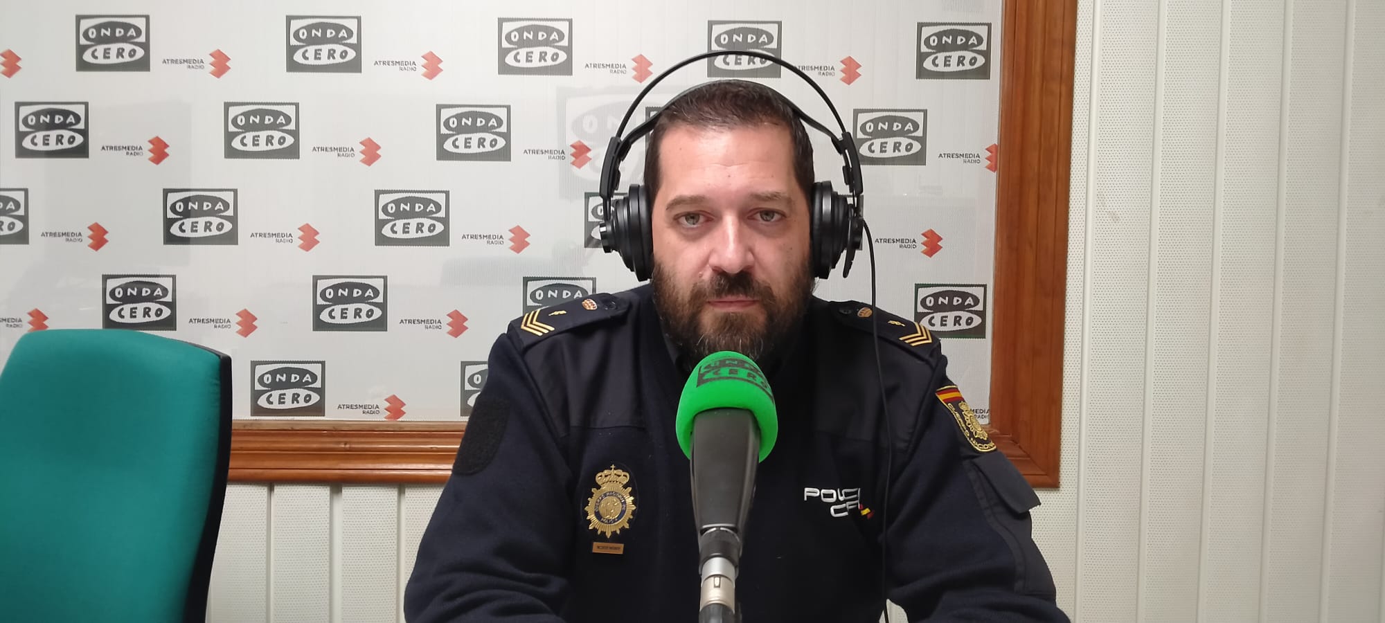 Policía Nacional pone en marcha una campaña de Comercio Seguro Policía Nacional pone en marcha una campaña de Comercio Seguro