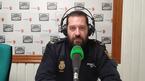 Francisco Urtiaga Prieto, delegado del Área de Participación Ciudadana del Cuerpo Nacional de Policía en Valdepeñas Francisco Urtiaga Prieto, delegado del Área de Participación Ciudadana del Cuerpo Nacional de Policía en Valdepeñas