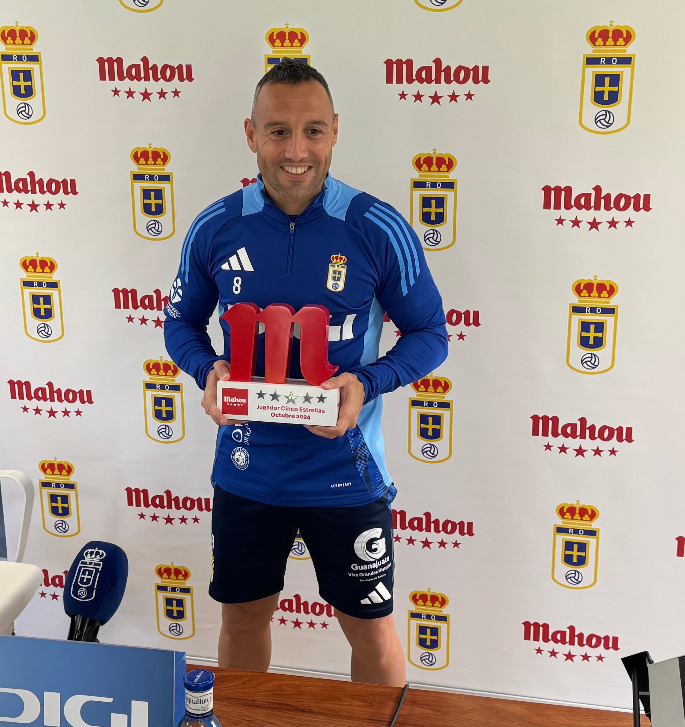 Cazorla: “Debemos tener humildad y los pies en el suelo” Cazorla: “Debemos tener humildad y los pies en el suelo”