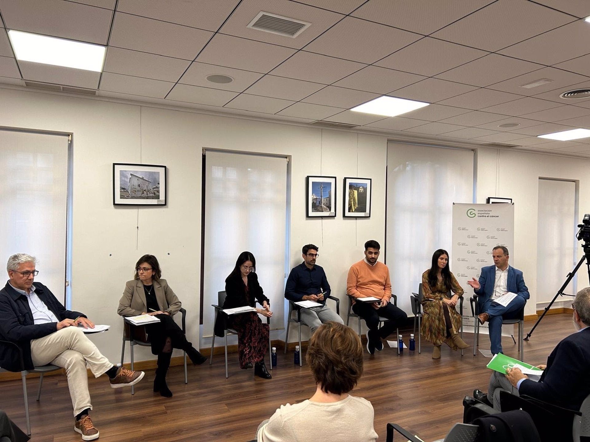 Una jornadas de la AECC de Cáceres abordan el cáncer de pulmón desde la prevención y el tratamiento multidisciplinar Una jornadas de la AECC de Cáceres abordan el cáncer de pulmón desde la prevención y el tratamiento multidisciplinar