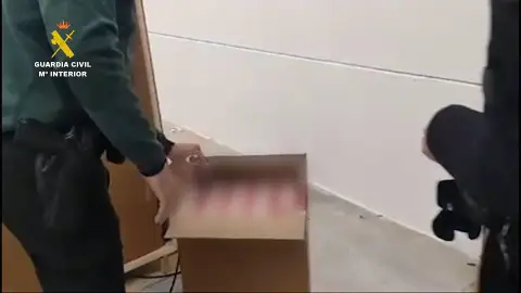 Incautadas más de 890.000 cajetillas de tabaco ilegal en una nave de Casariche Incautadas más de 890.000 cajetillas de tabaco ilegal en una nave de Casariche