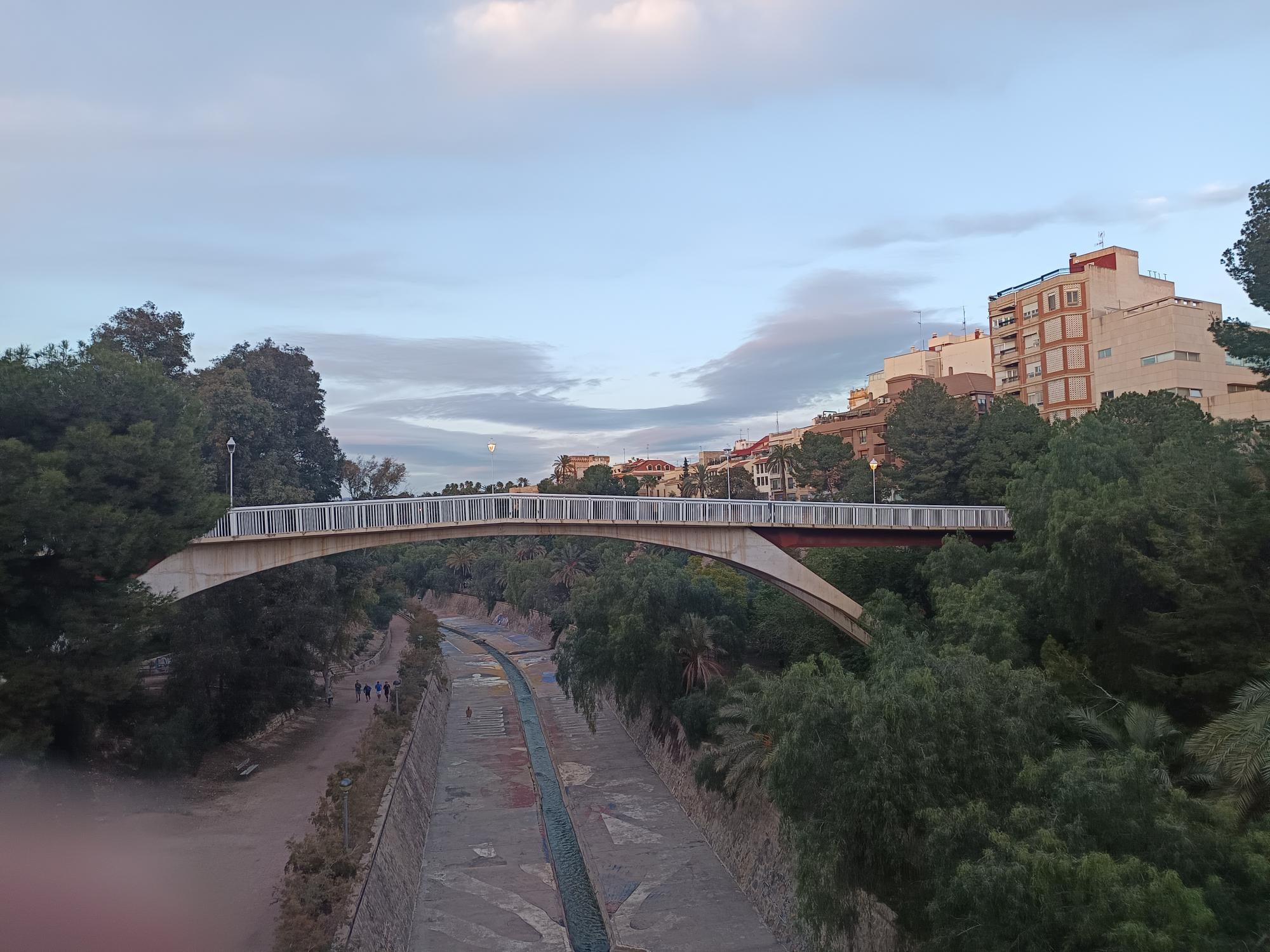 El tiempo en Elche, Crevillent y Santa Pola: se espera un miércoles bastante soleado y con viento flojo del sur El tiempo en Elche, Crevillent y Santa Pola: se espera un miércoles bastante soleado y con viento flojo del sur