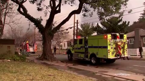 Los incendios en Los Ángeles dejan más de 1.000 estructuras consumidas por las llamas