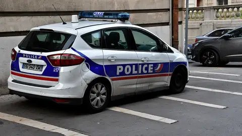 Un coche de la Policía francesa. Un coche de la Policía francesa.