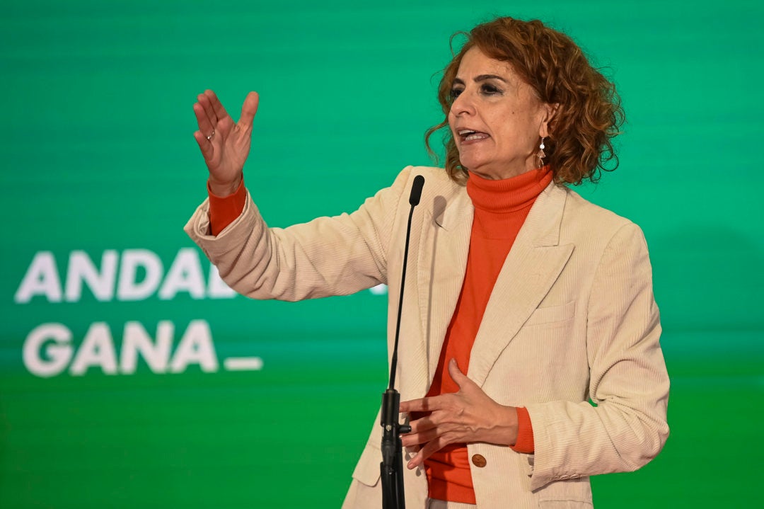 Tertulia: El desembarco de María Jesús Montero en la política regional sin abandonar la nacional Tertulia: El desembarco de María Jesús Montero en la política regional sin abandonar la nacional