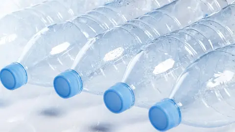 Botellas de plástico vacías Botellas de plástico vacías