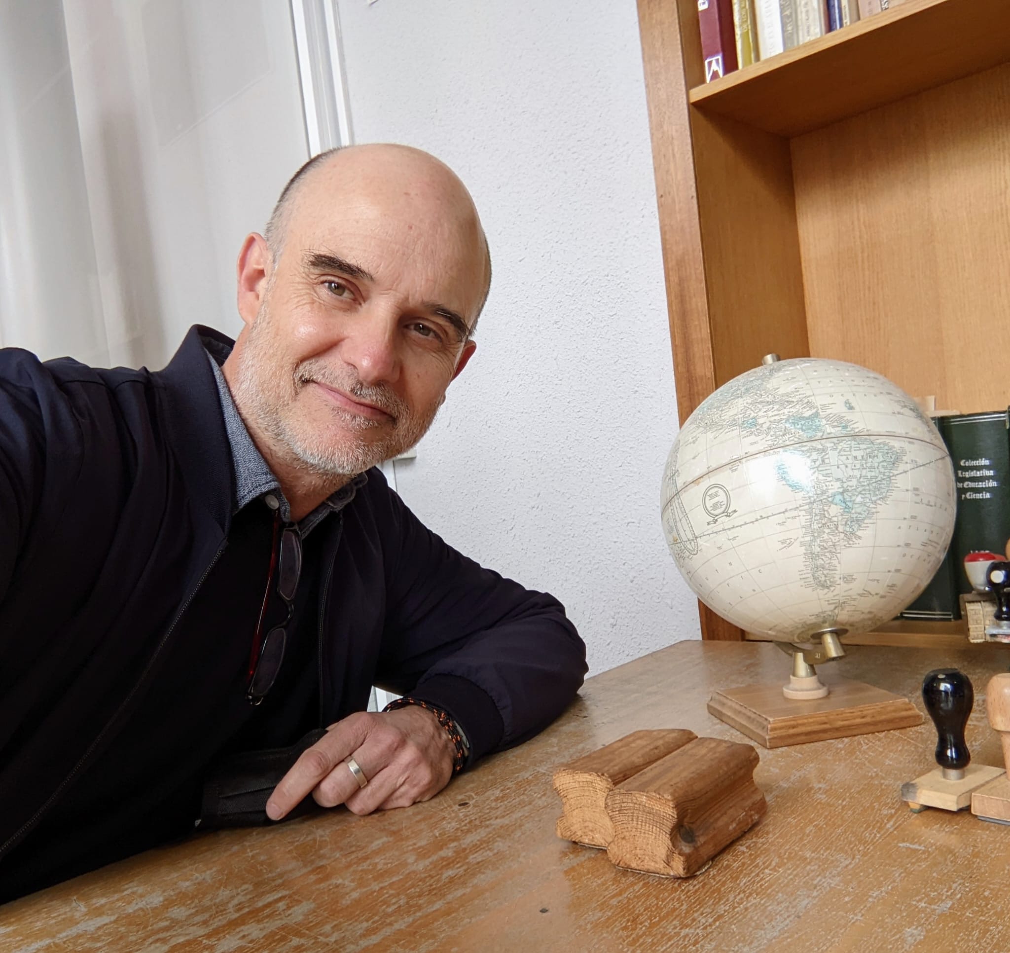 Iván Rodríguez Pascual " Deberíamos tratar de vivir mejor en momentos naturales del año y fijarnos menos propósitos en fechas señaladas" Iván Rodríguez Pascual " Deberíamos tratar de vivir mejor en momentos naturales del año y fijarnos menos propósitos en fechas señaladas"