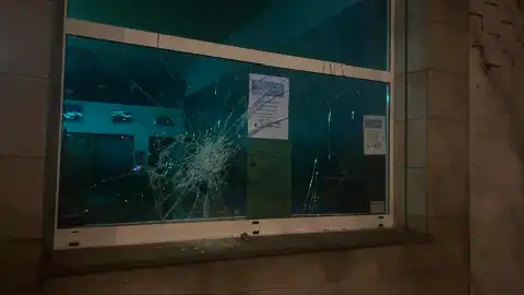 Vecinos de Santa Marta lamentan que "llevamos alertando mucho tiempo" del problema derivado del consumo de drogas que podría vincularse a los robos en el barrio Vecinos de Santa Marta lamentan que "llevamos alertando mucho tiempo" del problema derivado del consumo de drogas que podría vincularse a los robos en el barrio