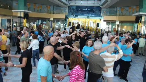 El 11 y 12 de enero se celebra el XVI Encuentro de Baile de l’Alfàs del Pi El 11 y 12 de enero se celebra el XVI Encuentro de Baile de l’Alfàs del Pi