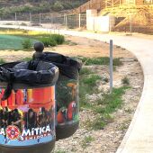 Benidorm sigue con cientos de papeleras con publicidad ilegal en sus calles año y medio después de la resolución de Antifraude