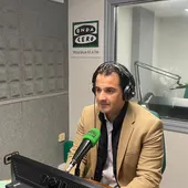 El alcalde de Torrevieja, Eduardo Dolón, en su última visita a los estudios de Onda Cero Vega Baja El alcalde de Torrevieja, Eduardo Dolón, en su última visita a los estudios de Onda Cero Vega Baja