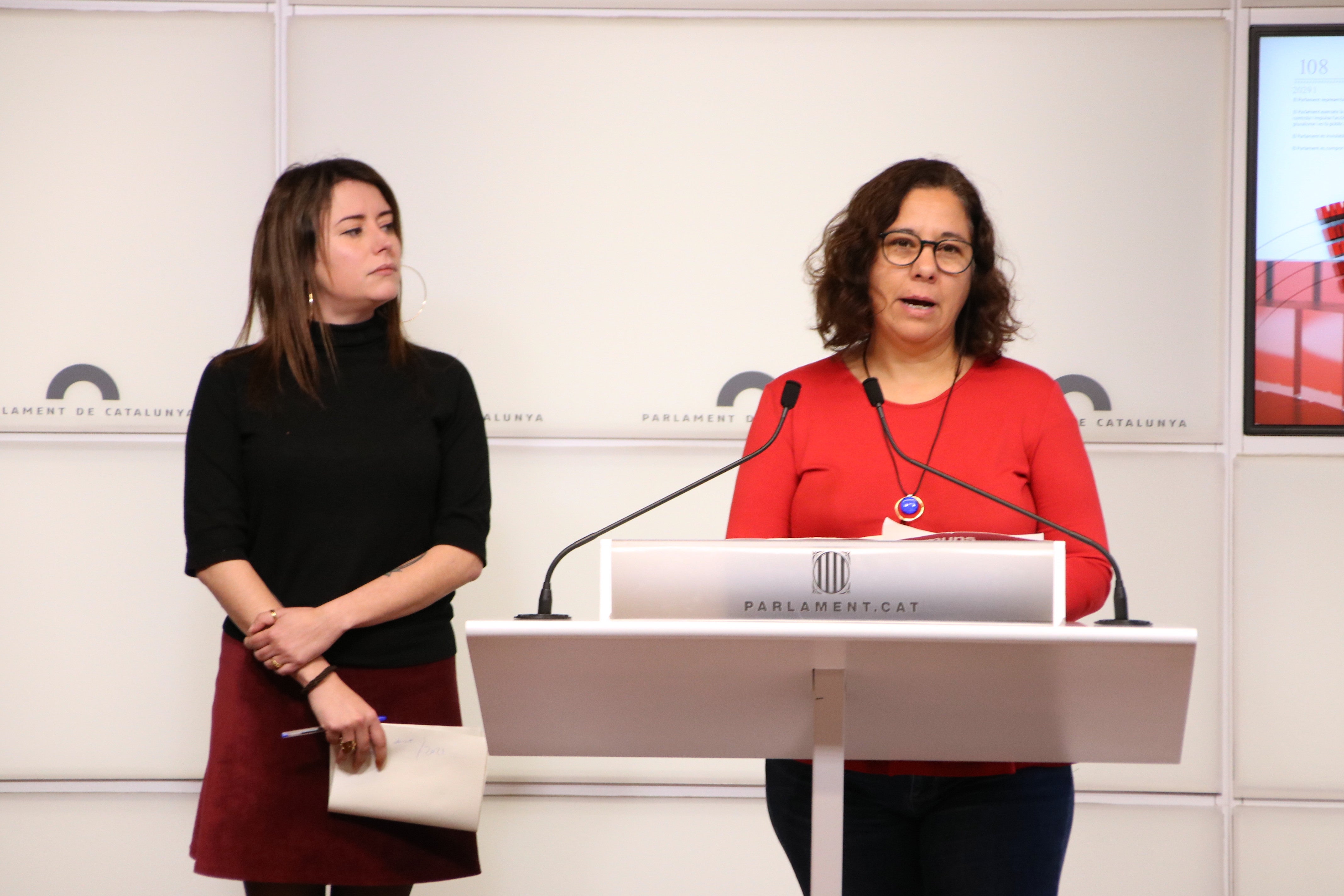 Comuns i la CUP sol·liciten la celebració d’un ple monogràfic sobre l’habitatge al Parlament Comuns i la CUP sol·liciten la celebració d’un ple monogràfic sobre l’habitatge al Parlament