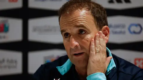 Arrasate: "Si el partido es de ida y vuelta no tenemos nada que hacer" Arrasate: "Si el partido es de ida y vuelta no tenemos nada que hacer"