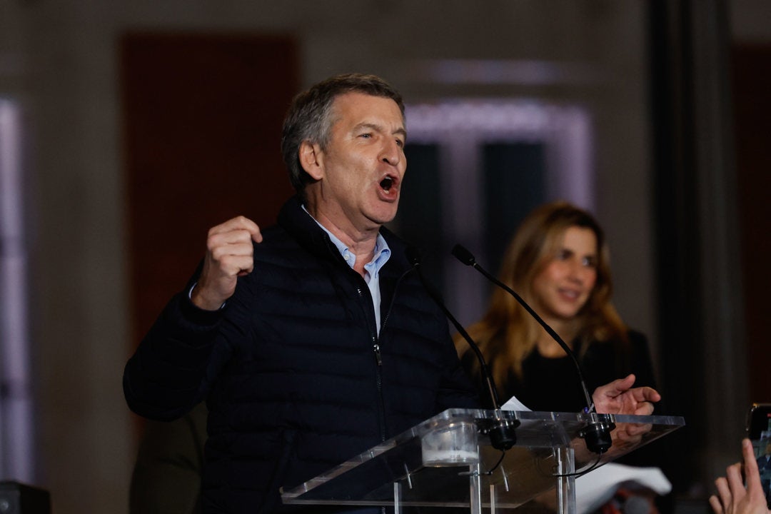 Feijóo y sus barones se reúnen desde hoy en Asturias para cerrar la estrategia política para el 2025 Feijóo y sus barones se reúnen desde hoy en Asturias para cerrar la estrategia política para el 2025