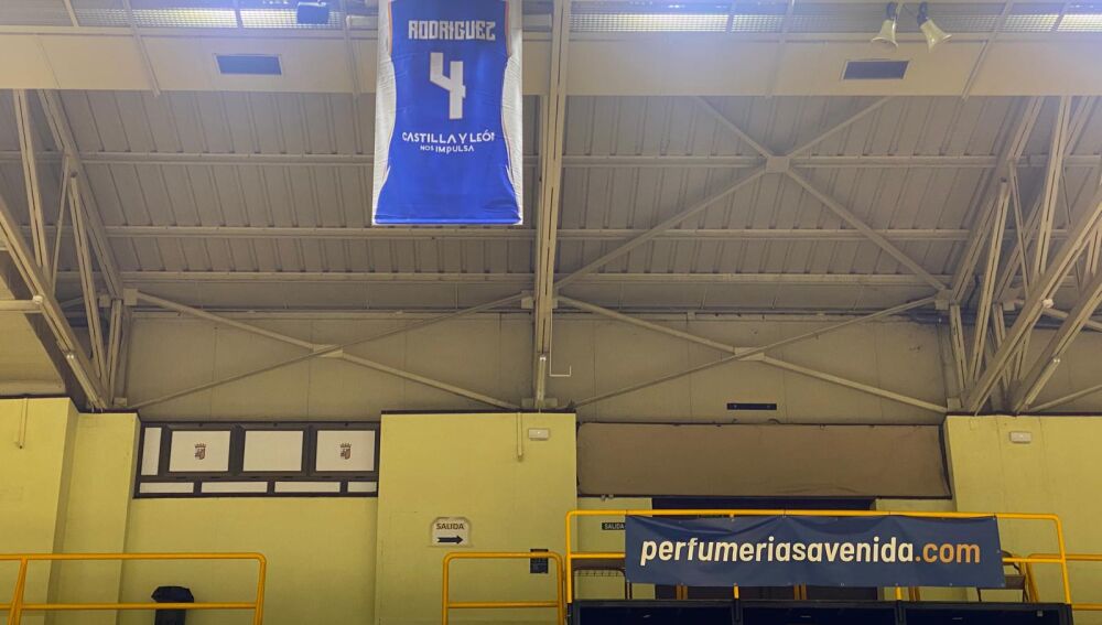 Nuevo aspecto del Würzburg con la prenda de Rodríguez