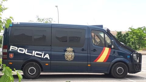 Imagen de archivo: furg&oacute;n de la Polic&iacute;a Nacional 