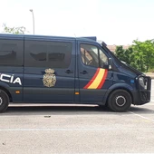 Imagen de archivo: furgón de la Policía Nacional Imagen de archivo: furgón de la Policía Nacional