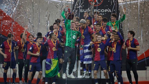 El FC Barcelona se lleva la Supercopa de España