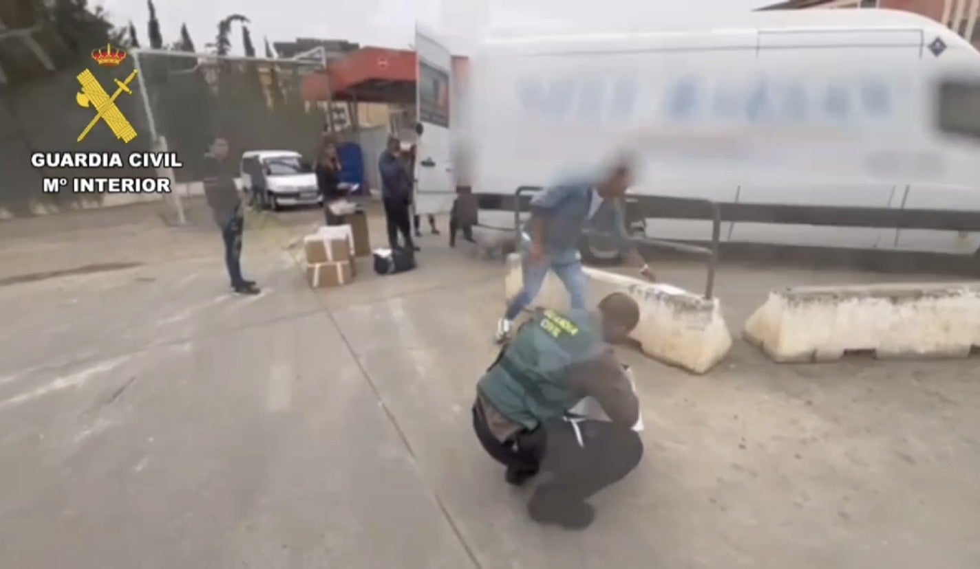 Cuatro detenidos por robar en granjas porcinas de Huesca y Zaragoza Cuatro detenidos por robar en granjas porcinas de Huesca y Zaragoza