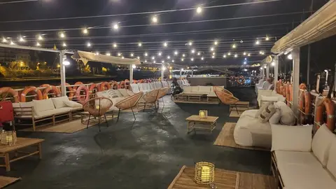 Winter Tourism Party: Una Noche Mágica en el Guadalquivir Winter Tourism Party: Una Noche Mágica en el Guadalquivir