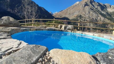 Piscina termal en Benasque