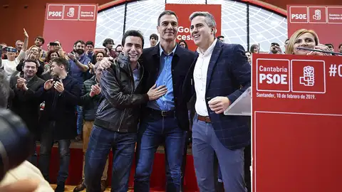 Pedro Casares, Pedro Sánchez y Pablo Zuloaga Pedro Casares, Pedro Sánchez y Pablo Zuloaga