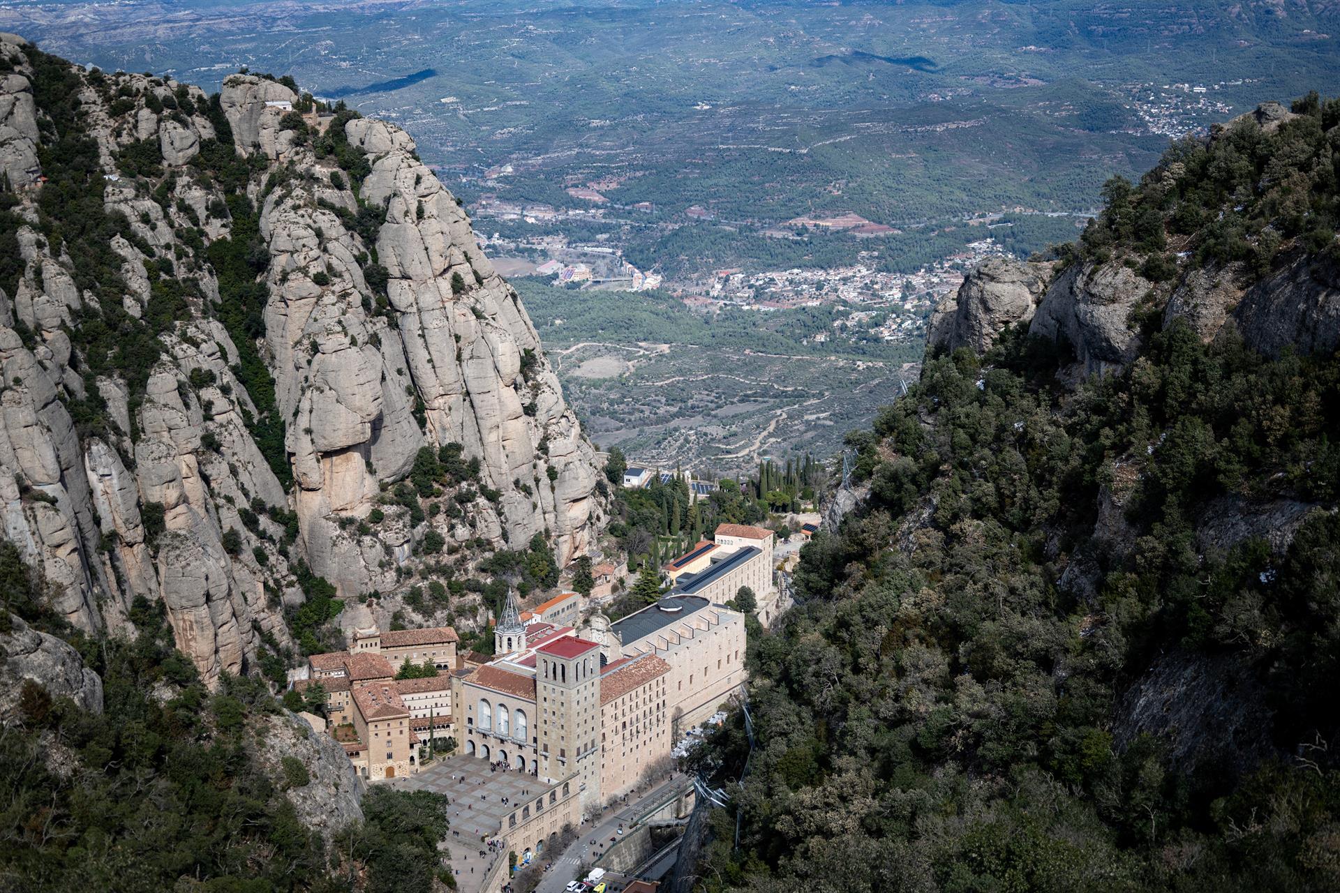 Montserrat Montserrat