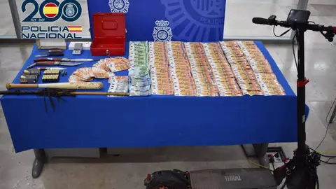 Dos detenidos como presuntos responsables de un negocio de 'telecoca' en Plasencia Dos detenidos como presuntos responsables de un negocio de 'telecoca' en Plasencia