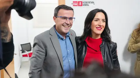 Gallardo se impone en unas primarias tras las que deberá "coser" la división provincial del Partido Gallardo se impone en unas primarias tras las que deberá "coser" la división provincial del Partido