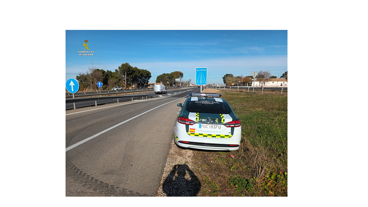Investigan al conductor de un vehículo por circular a 213 km/h en la A-4 en Valdepeñas Investigan al conductor de un vehículo por circular a 213 km/h en la A-4 en Valdepeñas