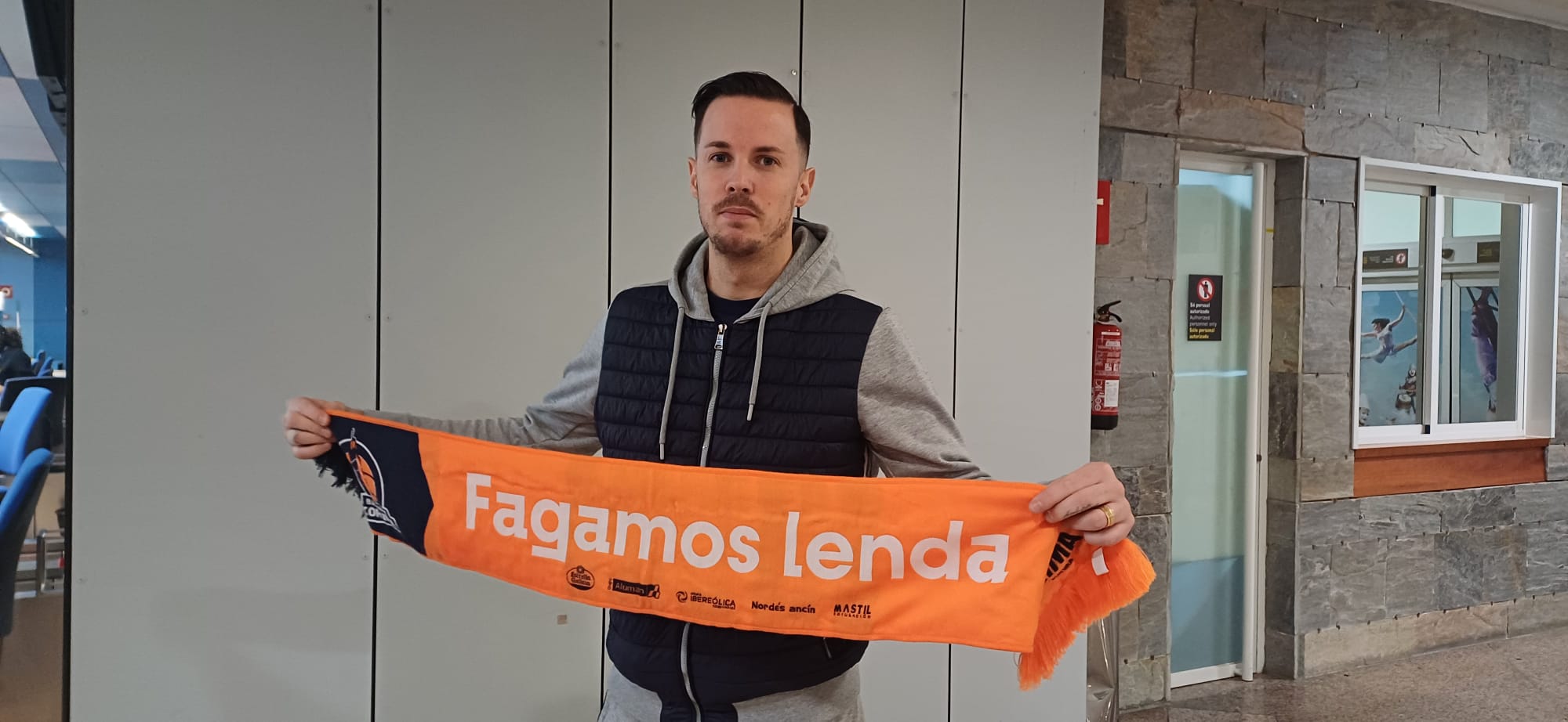 Heurtel ya aterrizó en A Coruña y ... ¿Volará Yeremay desde el Deportivo al Chelsea? Heurtel ya aterrizó en A Coruña y ... ¿Volará Yeremay desde el Deportivo al Chelsea?