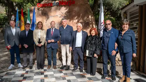 La Fundación Cueva de Nerja celebra su 66 aniversario, un acto de agradecimiento para sus 5 descubridores La Fundación Cueva de Nerja celebra su 66 aniversario, un acto de agradecimiento para sus 5 descubridores