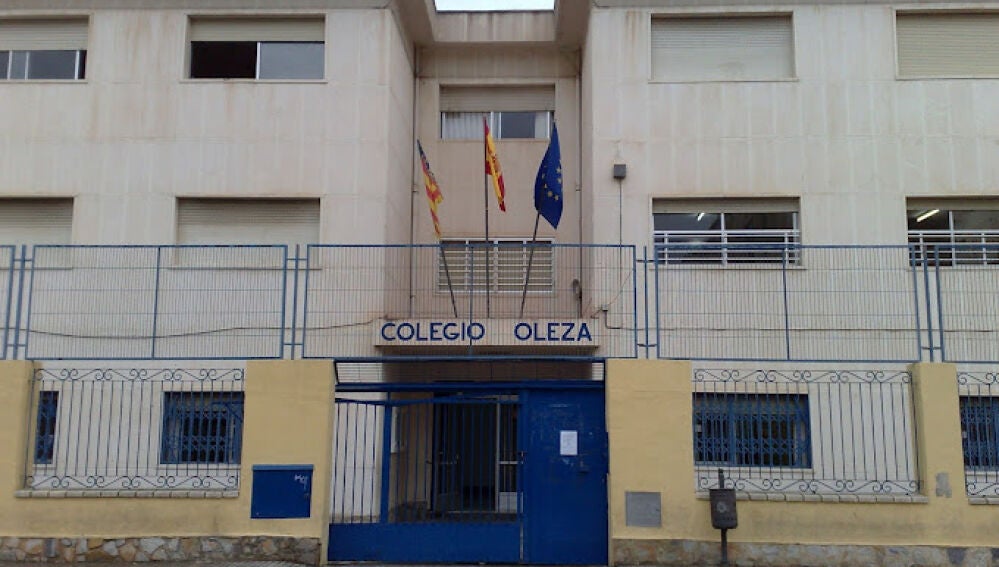 El Colegio Oleza recibe el FORTIUS por sus 50 años promocionando la actividad física