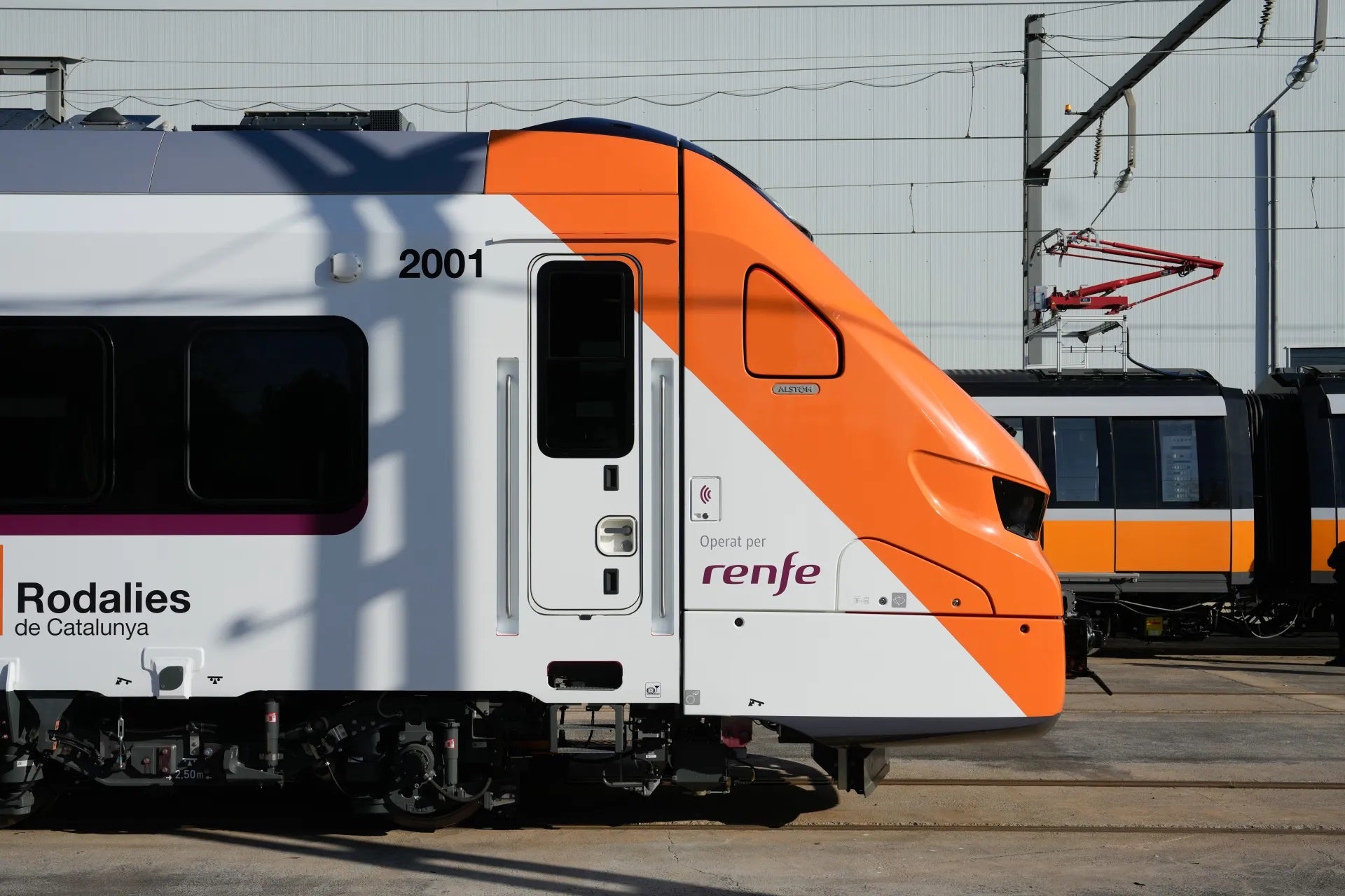 Front comú per reclamar més i millors freqüències a Renfe i Adif Front comú per reclamar més i millors freqüències a Renfe i Adif